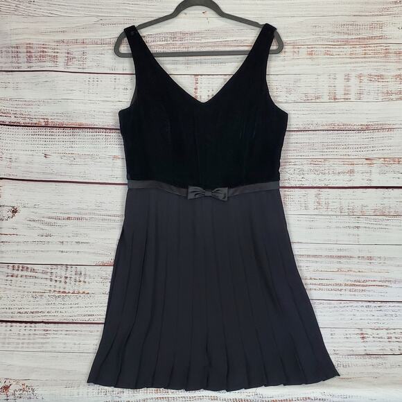 Laundry by Shelli Segal Black Fairy Goth Dress 14 Velvet Top Rayon Pleated Skirt - Picture 1 of 14